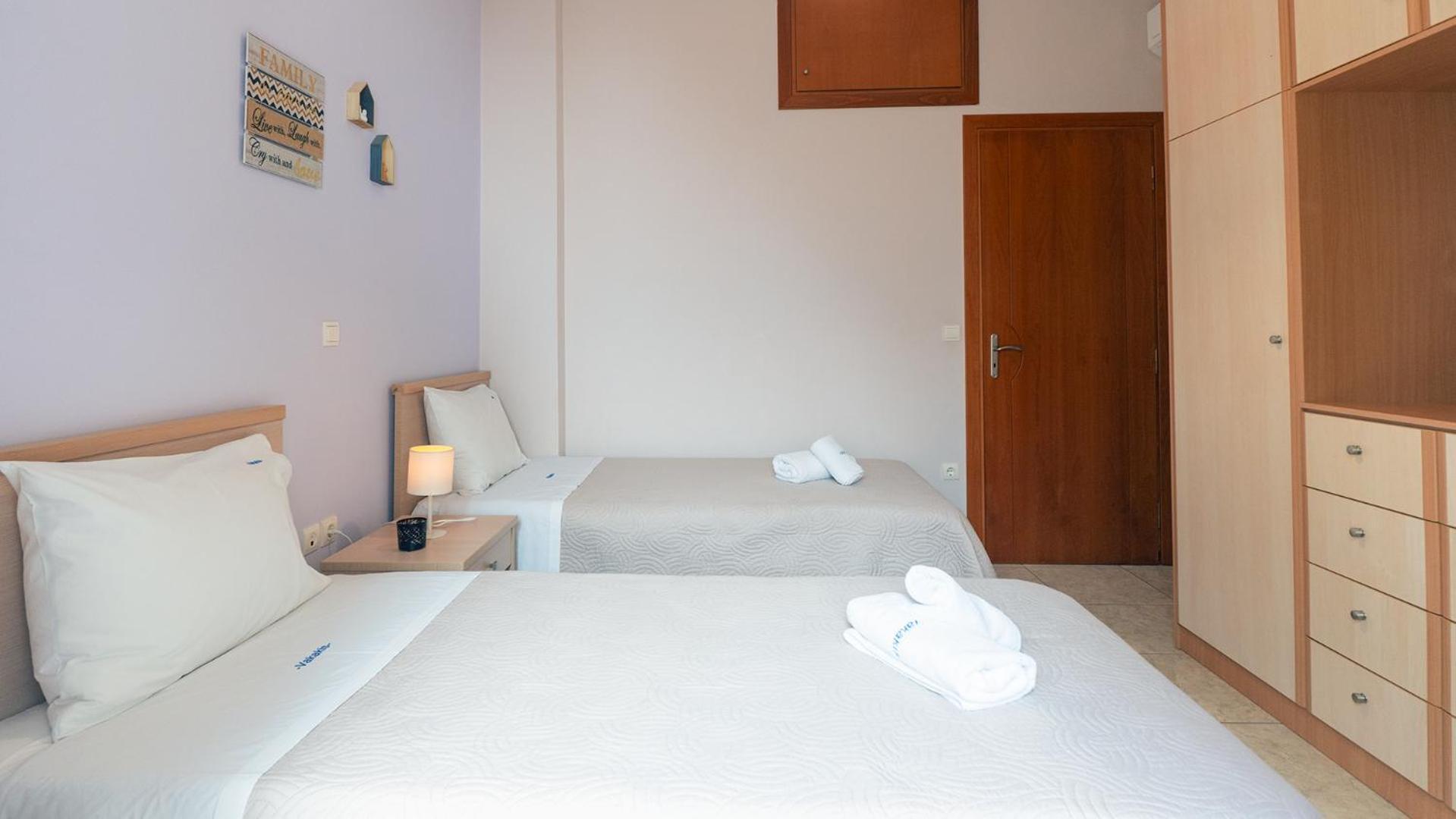 Vakakis-Me Apartments Palaiochora Eksteriør billede