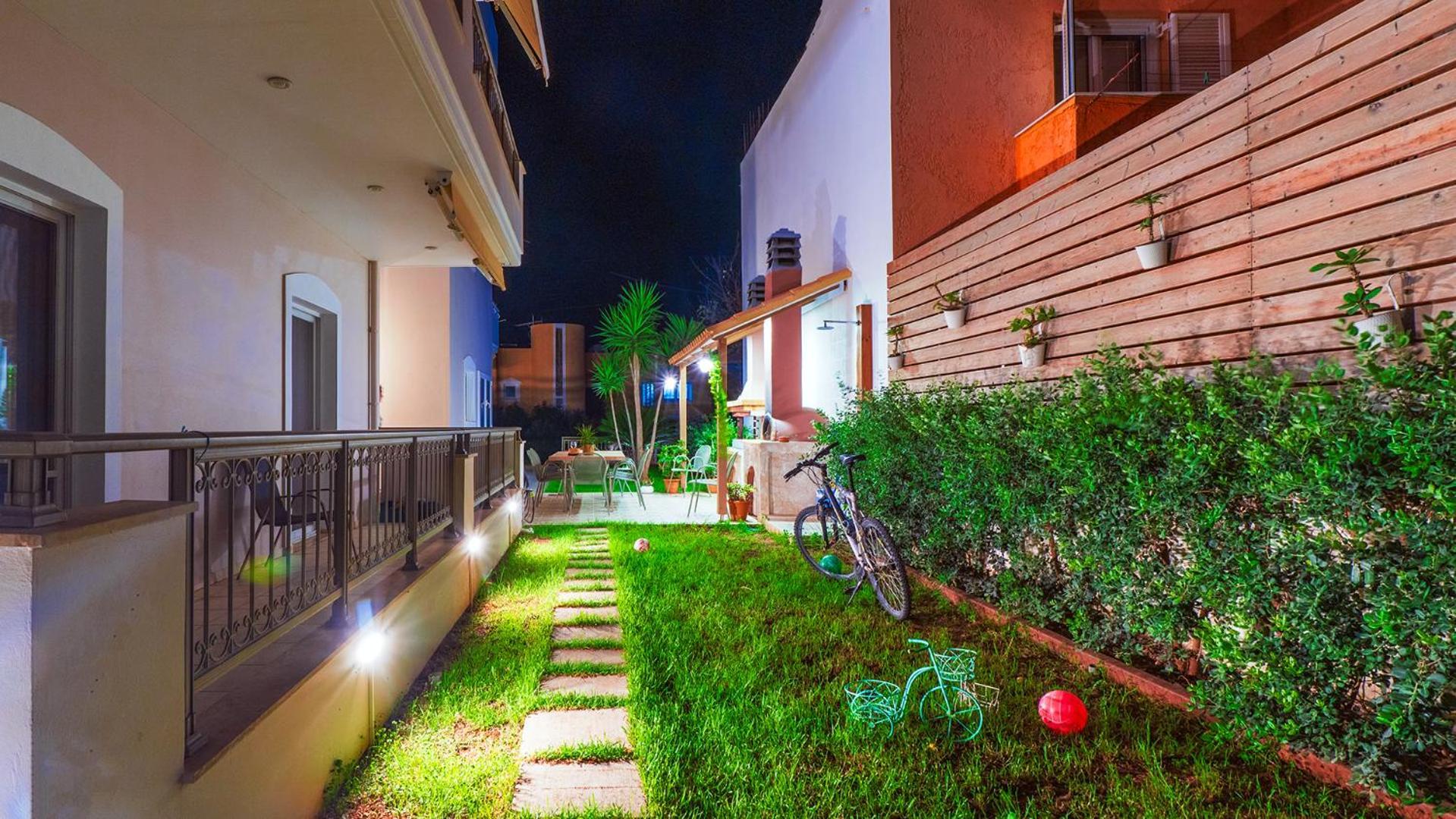 Vakakis-Me Apartments Palaiochora Eksteriør billede